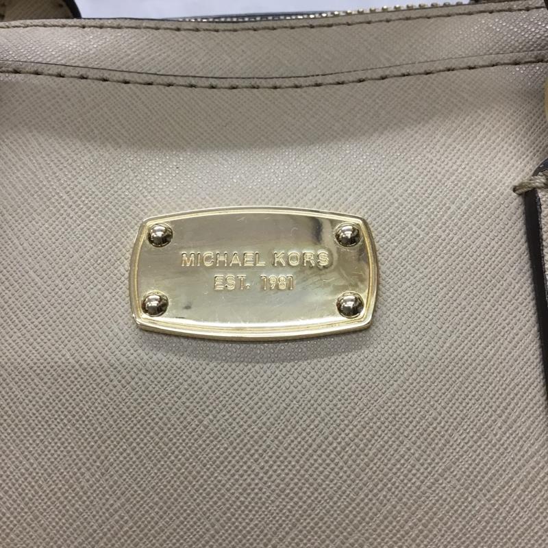 マイケルコース MICHAEL KORS ハンドバッグ ハンドバッグ 35S7GD251L 2WAY ショルダー ロゴ、文字 ベージュ / ベージュ / X 金 / ゴールド /  レディース USED 古着 中古 10106300