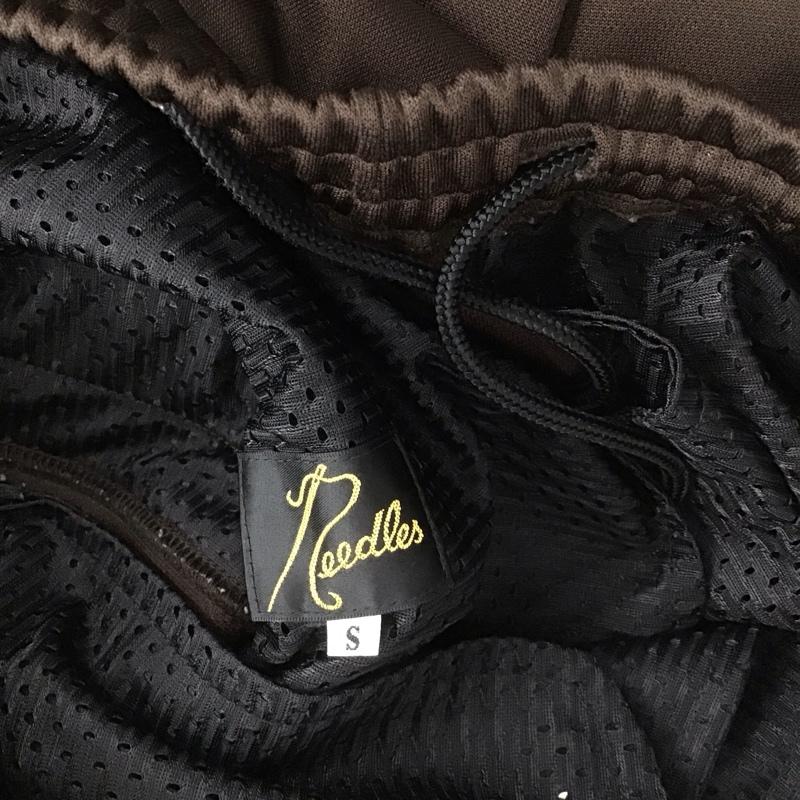 ニードルス Needles パンツ ワークパンツ、ペインターパンツ ワークパンツ ワイドパンツ カジュアルパンツ ジャージ S ロゴ、文字 茶 / ブラウン /  メンズ USED 古着 中古 10142922