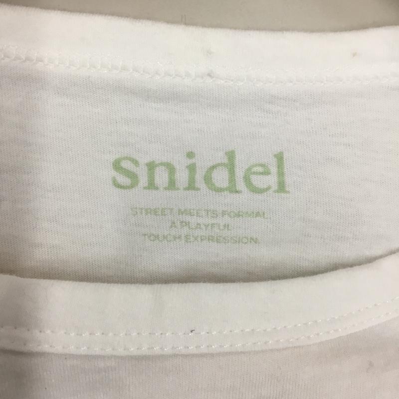 スナイデル SNIDEL タンクトップ タンクトップ ロゴ、文字 白 / ホワイト /  レディース USED 古着 中古 10118214
