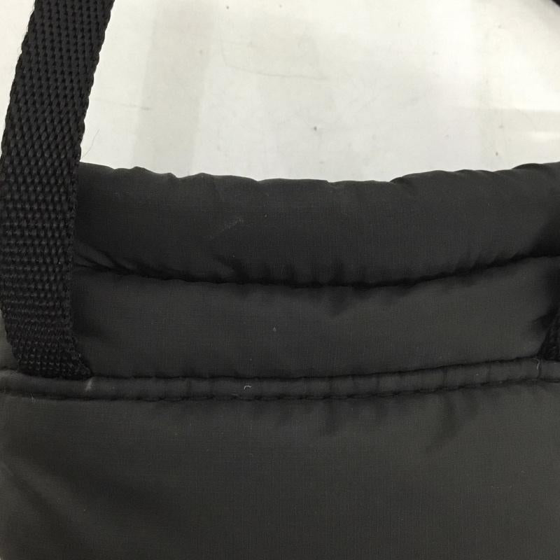 シュプリーム Supreme ショルダーバッグ ショルダーバッグ Puffer Neck Pouch 22AW 22FW ネックポーチ スマホショルダー ロゴ、文字 黒 / ブラック /  メンズ USED 古着 中古 10145855