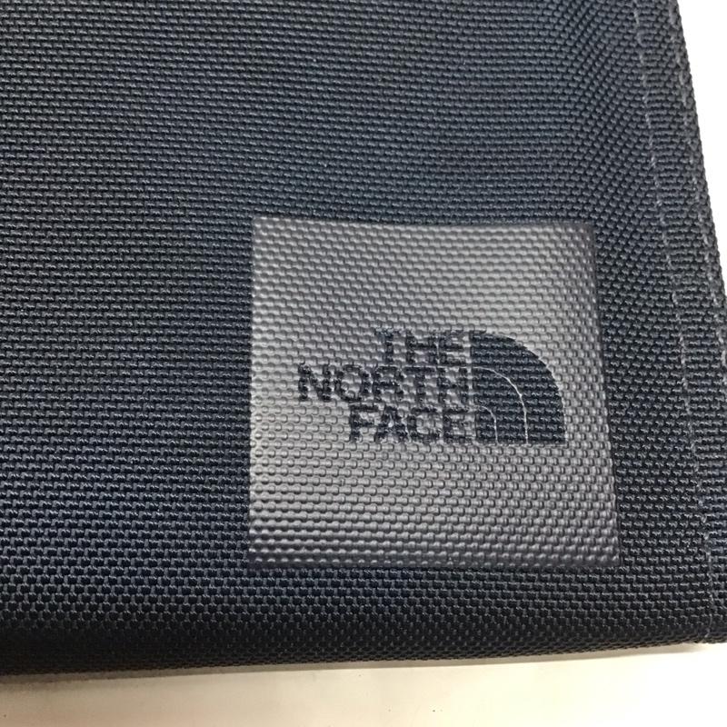 ザノースフェイス THE NORTH FACE 財布 コンパクト財布 NM81608 SHUTTLE WALLET ロゴ、文字 紺 / ネイビー /  メンズ USED 古着 中古 10116458