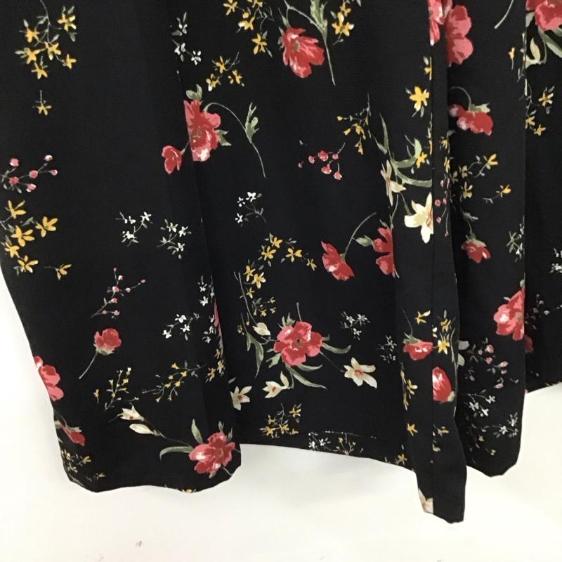 エモダ EMODA ボトムス ボトムス 041740751501-01 CHOOSEワイドタックパンツ M 花柄 黒 / ブラック /  レディース USED 古着 中古 10138978