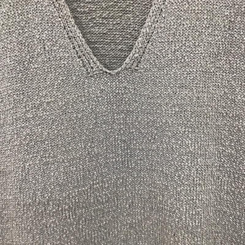 ローリーズファーム LOWRYS FARM ベスト ベスト ニットベスト ノースリーブカットソー プルオーバー Vネック FREE 無地 灰 / グレー /  レディース USED 古着 中古 10142455