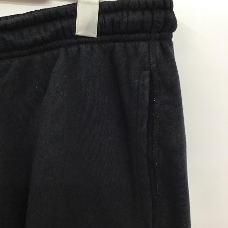 ナイキ NIKE パンツ ワークパンツ、ペインターパンツ fz0882-010 クラブカフジョガーパンツ スウェットパンツ XL ロゴ、文字 黒 / ブラック /  メンズ USED 古着 中古 10150698