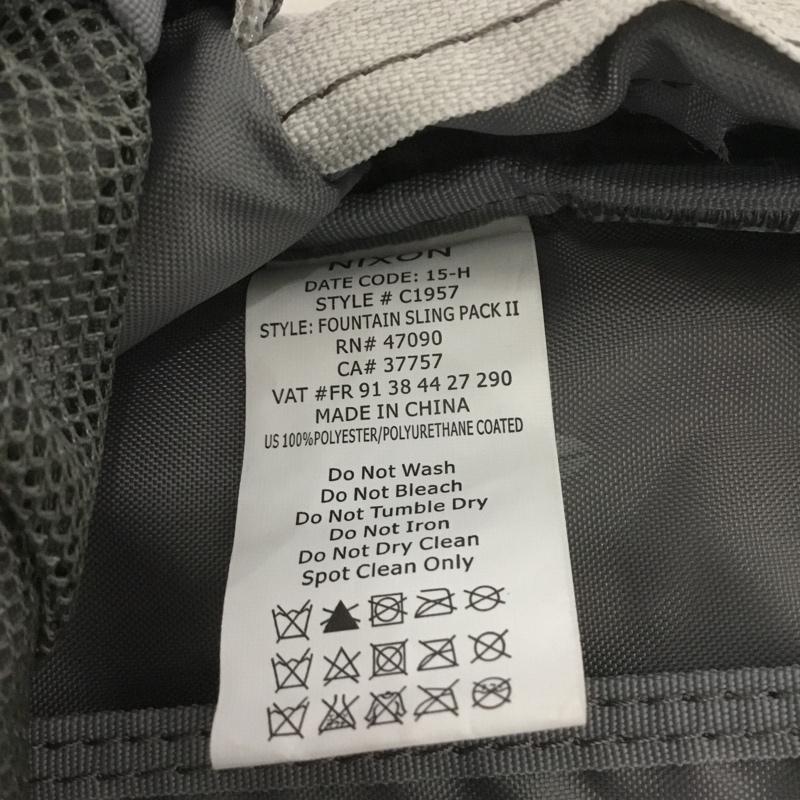 ボルコム VOLCOM ショルダーバッグ ショルダーバッグ C1957 ファウンテン スリングパック2 ボディバッグ ワンポイント 灰 / グレー /  メンズ USED 古着 中古 10140039