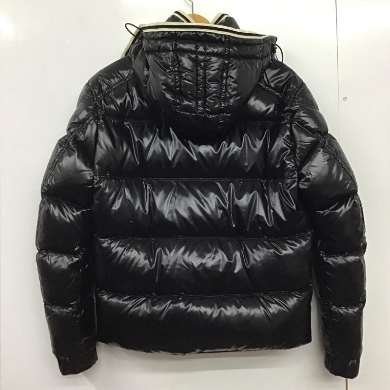 モンクレール MONCLER ジャケット、上着 ジャンパー、ブルゾン ダウンジャケット アウター フロントボタン 1 ロゴ、文字 黒 / ブラック /  メンズ USED 古着 中古 10146072