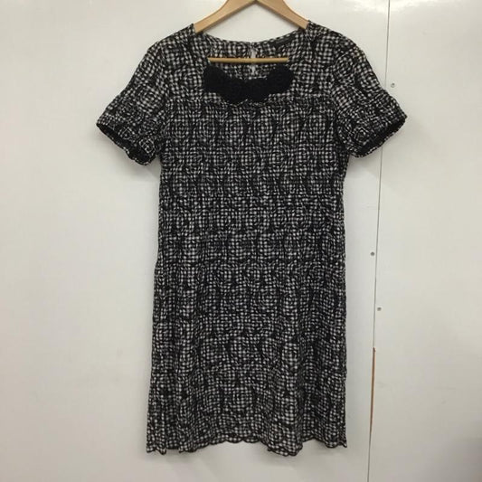 インゲボルグ INGEBORG ワンピース ミニスカート 半袖ワンピース フレアスカート クルーネック ミニスカート 刺繍 白 / ホワイト / X 黒 / ブラック /  レディース USED 古着 中古 10142680