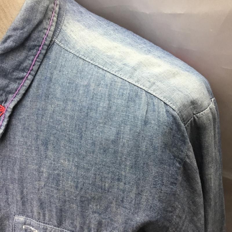 ワコマリア WACKO MARIA シャツ、ブラウス 長袖 長袖シャツ カラーシャツ ポケットシャツ 長袖カットソー 刺繍シャツ M ロゴ、文字 インディゴ / インディゴ /  メンズ USED 古着 中古 10117575
