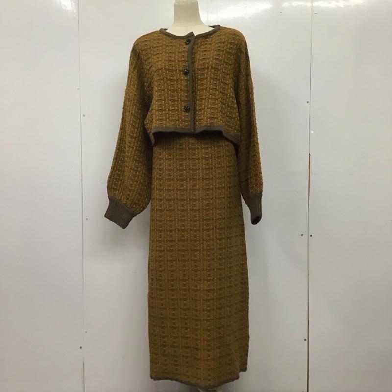 レイカズン Ray Cassin セットアップ セットアップ 519-939050 ノーカラーショート丈ジャケット ニットスカート FREE チェック 茶 / ブラウン / X キャメル / キャメル /  レディース USED 古着 中古 10142303