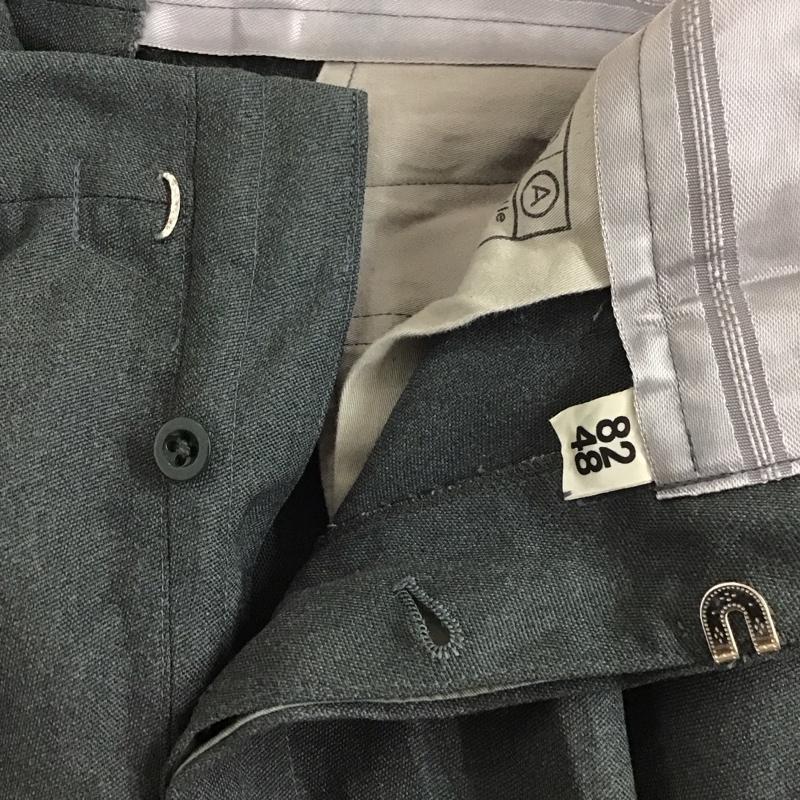 古着 USED パンツ スラックス スラックスパンツ ワイドパンツ カジュアルパンツ センタータックパンツ 48 ワンポイント 灰 / グレー /  メンズ USED 古着 中古 10109313
