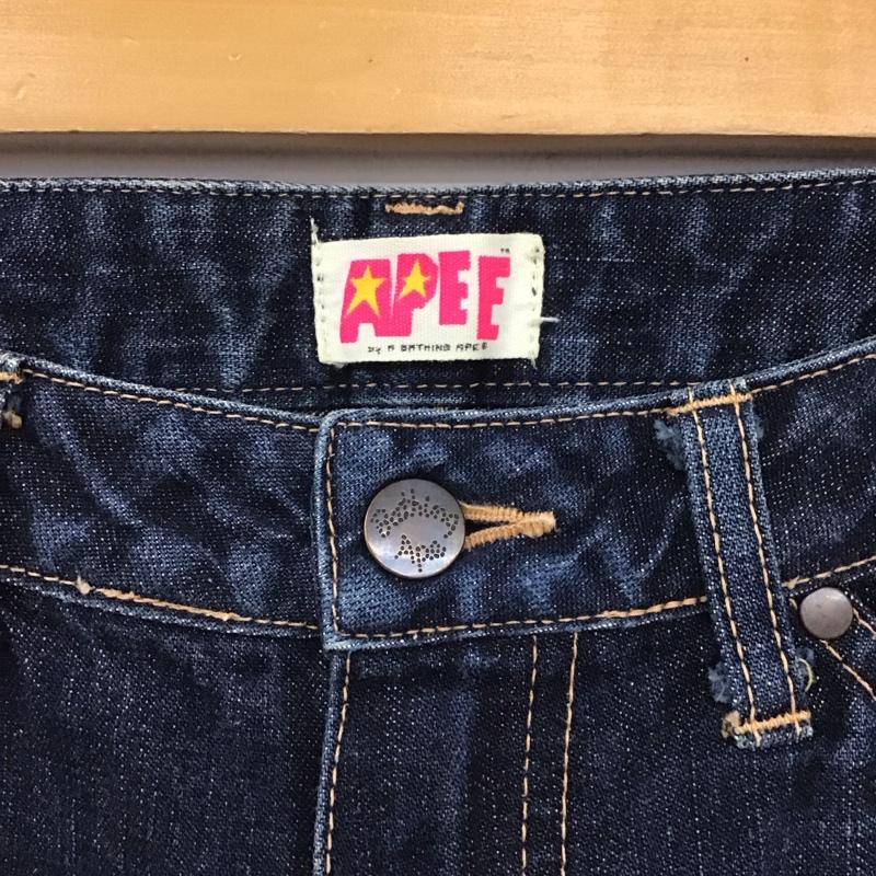 アベイシングエイプ A BATHING APE パンツ デニム、ジーンズ デニムパンツ ストレートパンツ スリムパンツ 無地 インディゴ / インディゴ /  レディース USED 古着 中古 10115184