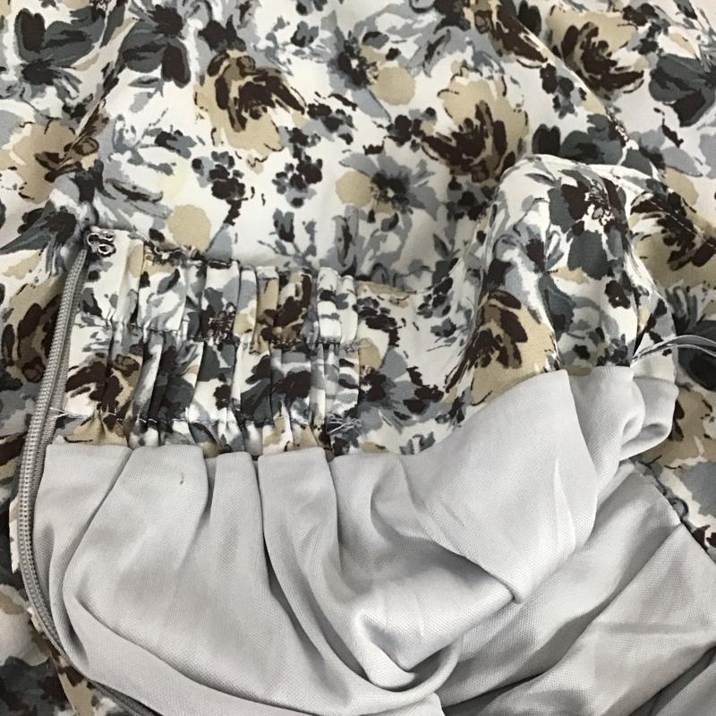 アースミュージックアンドエコロジー earth music&ecology スカート ロングスカート 1B21L0L0500 切り替えフレアスカート FREE 花柄 水色 / ライトブルー /  レディース USED 古着 中古 10114007