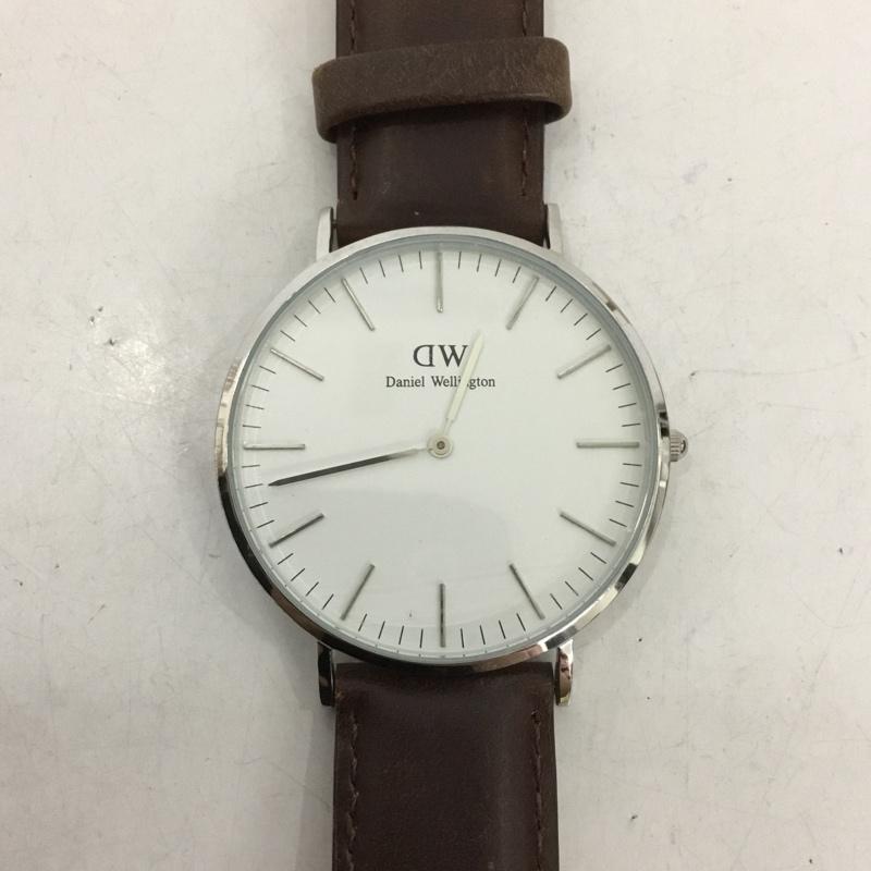 ダニエルウェリントン Daniel Wellington 腕時計 アナログ（クォーツ式） 0209DW レザーベルト 箱有 ロゴ、文字 茶 / ブラウン /  メンズ USED 古着 中古 10134917