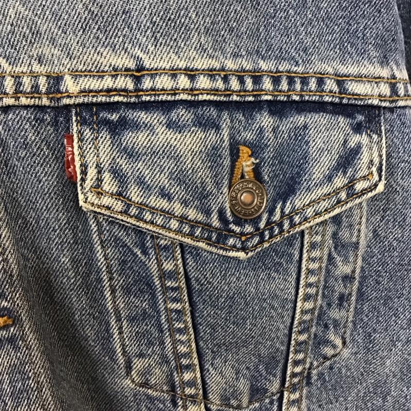 リーバイス Levi s ジャケット、上着 ジャケット、ブレザー デニムジャケット カラージャケット 長袖ジャケット ブルゾン 無地 インディゴ / インディゴ /  メンズ USED 古着 中古 10114655