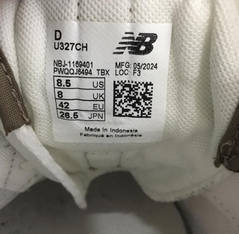ニューバランス New Balance スニーカー スニーカー U327CH 26.5cm 26.5cm ロゴ、文字 ベージュ / ベージュ / X 白 / ホワイト /  メンズ USED 古着 中古 10124274