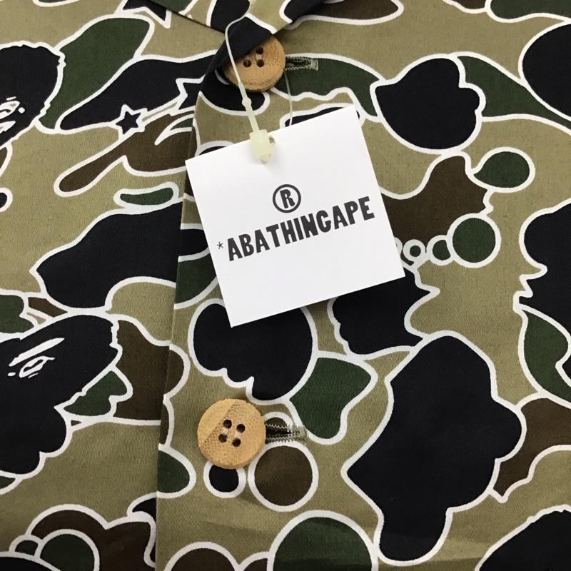 アベイシングエイプ A BATHING APE シャツ、ブラウス 半袖 半袖シャツ カラーシャツ 半袖カットソー 総柄シャツ XS プリント マルチカラー / マルチカラー /  メンズ USED 古着 中古 10119917