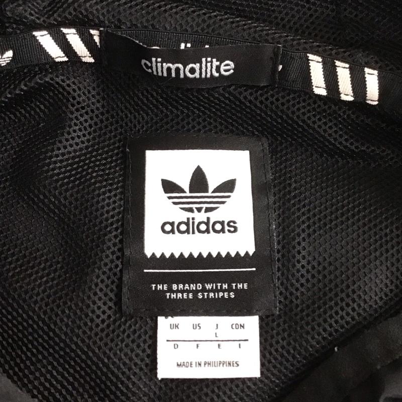 アディダス adidas ジャケット、上着 ジャケット、ブレザー DH3872 ブラックバード パッカブル ウインド ジャケット L ロゴ、文字 黒 / ブラック /  メンズ USED 古着 中古 10107830