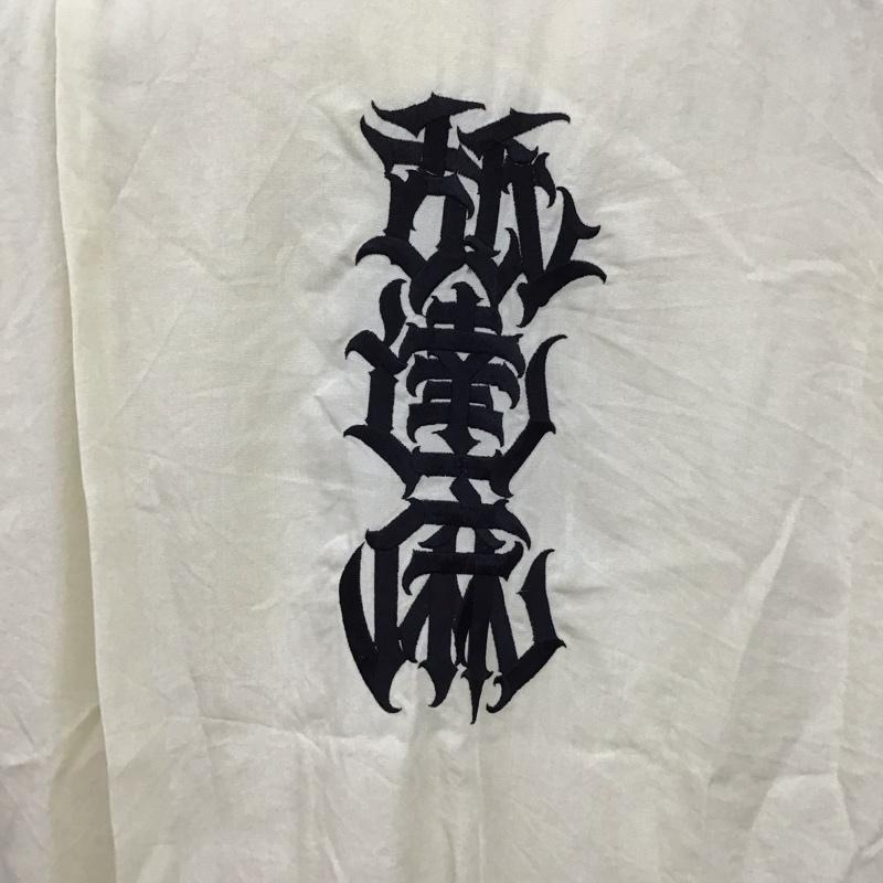 ギルティーパーティーズ GUILTYPARTIES シャツ、ブラウス 半袖 半袖シャツ カラーシャツ 半袖カットソー 刺繍シャツ ワコマリア M ロゴ、文字 オフホワイト / オフホワイト /  メンズ USED 古着 中古 10117121