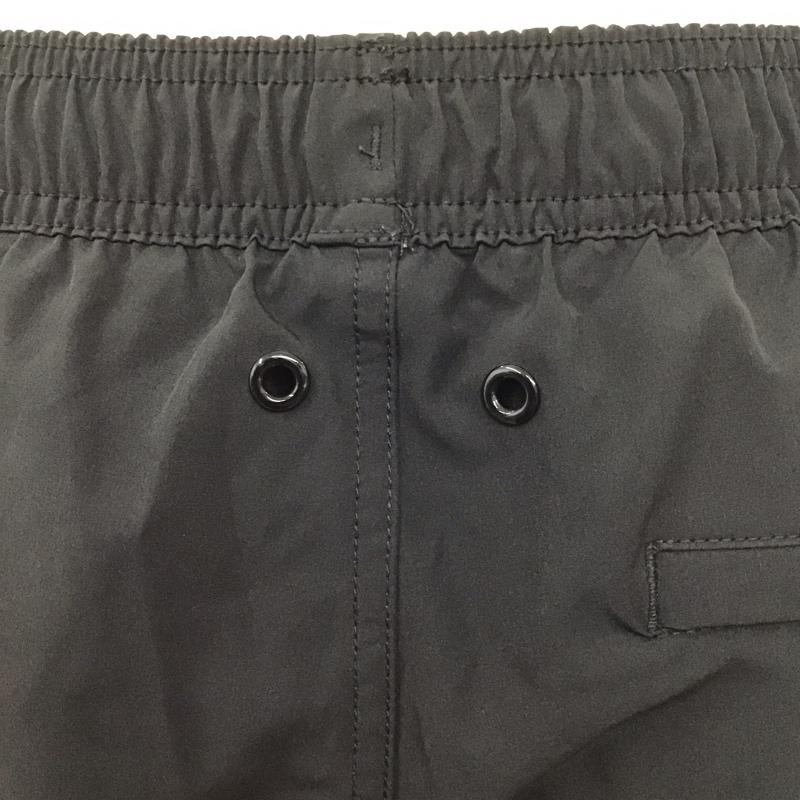 カルバン・クライン Calvin Klein パンツ ショートパンツ ショートパンツ ハーフパンツ カジュアルパンツ M ロゴ、文字 黒 / ブラック /  メンズ USED 古着 中古 10119902