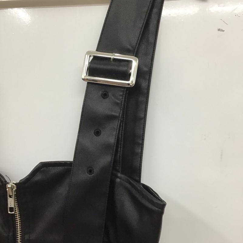 アズールバイマウジー AZUL BY MOUSSY ジャンパースカート ジャンパースカート 250GAB33-106H フェイクレザージップアップジャンパースカート M 無地 黒 / ブラック /  レディース USED 古着 中古 10133972