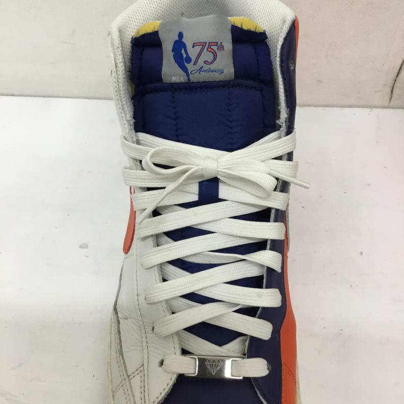 ナイキ NIKE スニーカー スニーカー DD8025-100 BLAZER MID 77 EMB 29.0cm ロゴ、文字 白 / ホワイト / X 橙 / オレンジ / X 紺 / ネイビー /  メンズ USED 古着 中古 10144472