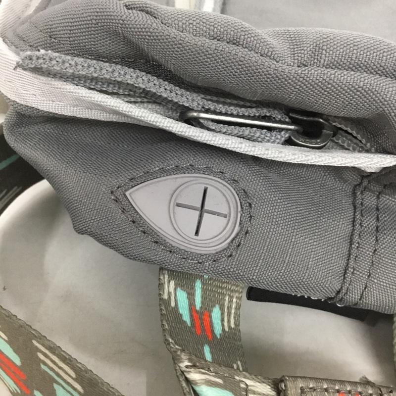 ボルコム VOLCOM ショルダーバッグ ショルダーバッグ C1957 ファウンテン スリングパック2 ボディバッグ ワンポイント 灰 / グレー /  メンズ USED 古着 中古 10140039