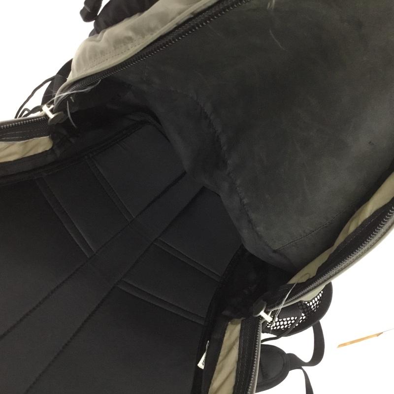 ザノースフェイス THE NORTH FACE リュックサック、デイパック リュックサック、デイバッグ NM07450 RECON バックパック ロゴ、文字 黒 / ブラック / X 灰 / グレー /  メンズ USED 古着 中古 10146487