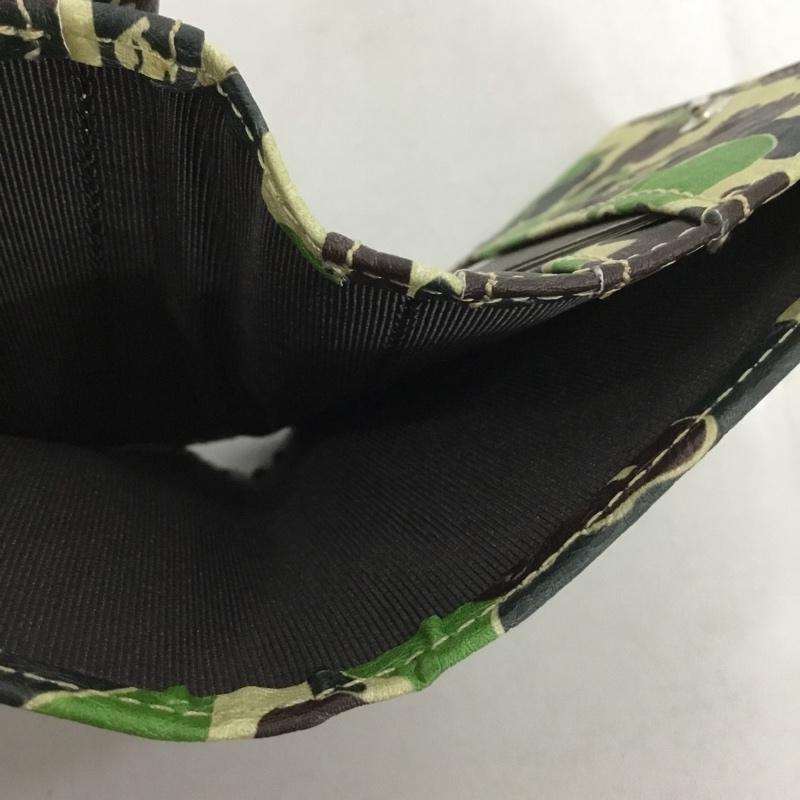 アベイシングエイプ A BATHING APE 財布 二つ折り ABC CAMO MINI WALLET カモフラージュ柄・迷彩 マルチカラー / マルチカラー /  メンズ USED 古着 中古 10148450