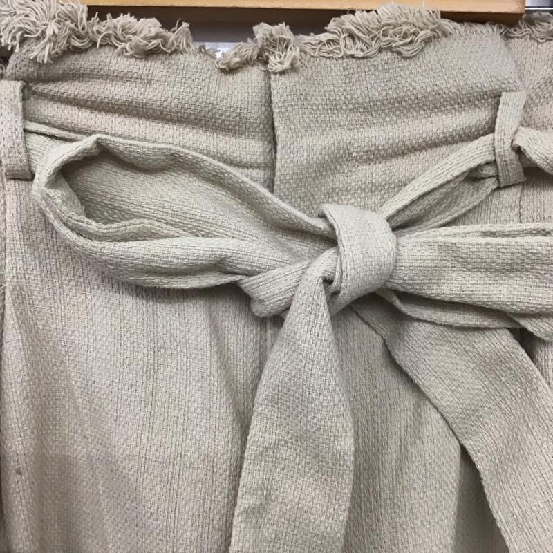 ケービーエフ KBF パンツ ワークパンツ、ペインターパンツ ワークパンツ ワイドパンツ カジュアルパンツ ONE SIZE 無地 ベージュ / ベージュ /  レディース USED 古着 中古 10145417