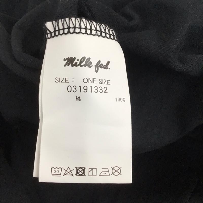 ミルクフェド MILKFED. Tシャツ 半袖 半袖カットソー プリントTシャツ クルーネックカットソー ロゴ、文字 黒 / ブラック /  レディース USED 古着 中古 10128740
