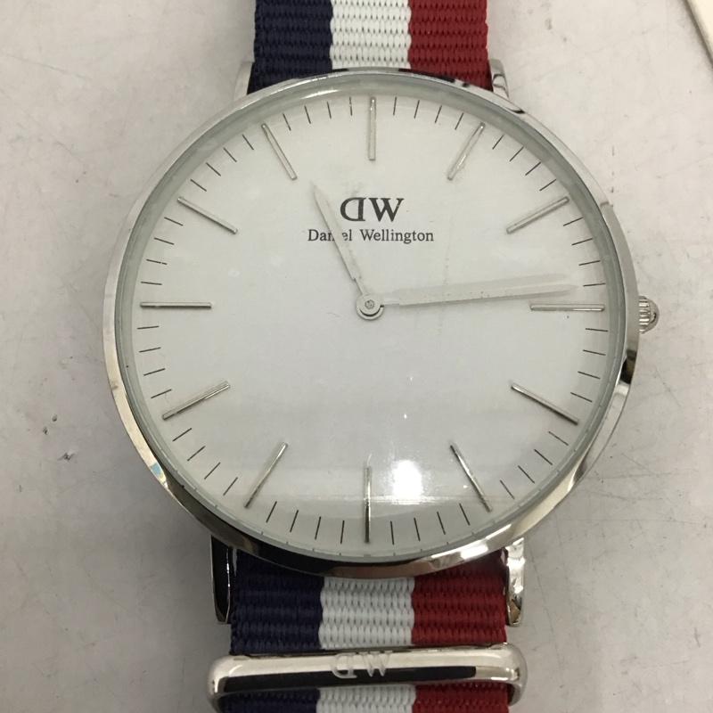 ダニエルウェリントン Daniel Wellington 腕時計 アナログ（クォーツ式） 0203DW 箱有 ロゴ、文字 紺 / ネイビー / X 白 / ホワイト / X 赤 / レッド /  メンズ USED 古着 中古 10134485