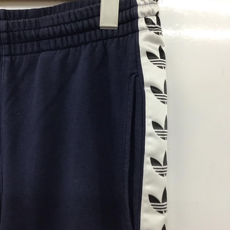 アディダス adidas パンツ ワークパンツ、ペインターパンツ ワークパンツ スリムパンツ カジュアルパンツ スウェットパンツ L ロゴ、文字 紺 / ネイビー /  メンズ USED 古着 中古 10141786