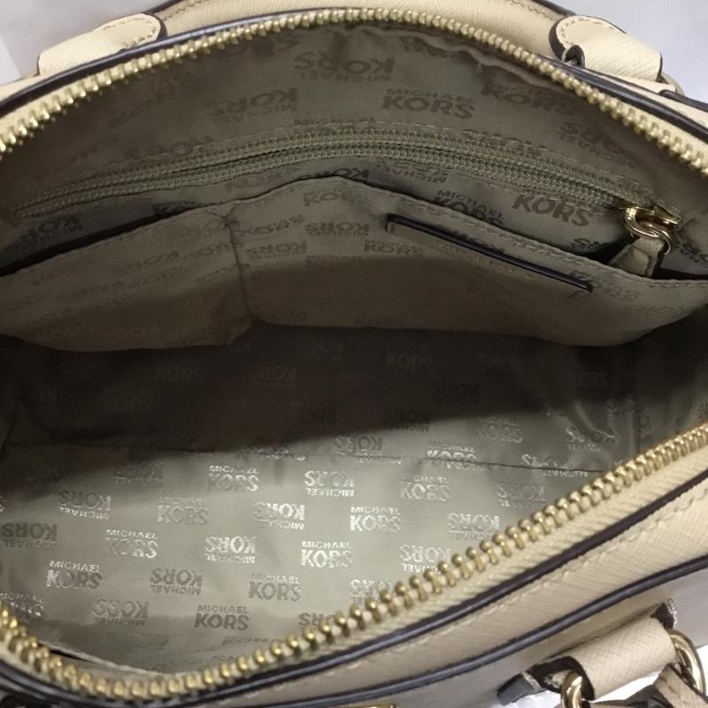マイケルコース MICHAEL KORS ハンドバッグ ハンドバッグ 35S7GD251L 2WAY ショルダー ロゴ、文字 ベージュ / ベージュ / X 金 / ゴールド /  レディース USED 古着 中古 10106300