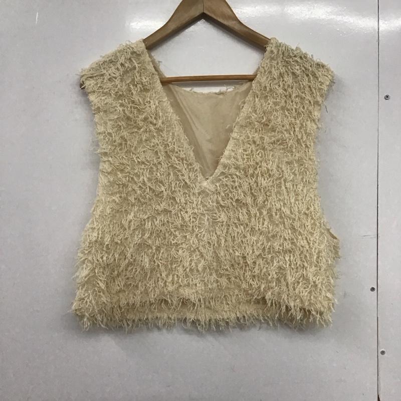 アズールバイマウジー AZUL BY MOUSSY ベスト ベスト 250HAB30-555I フェザーVネックベスト FREE 無地 アイボリー / アイボリー /  レディース USED 古着 中古 10146401