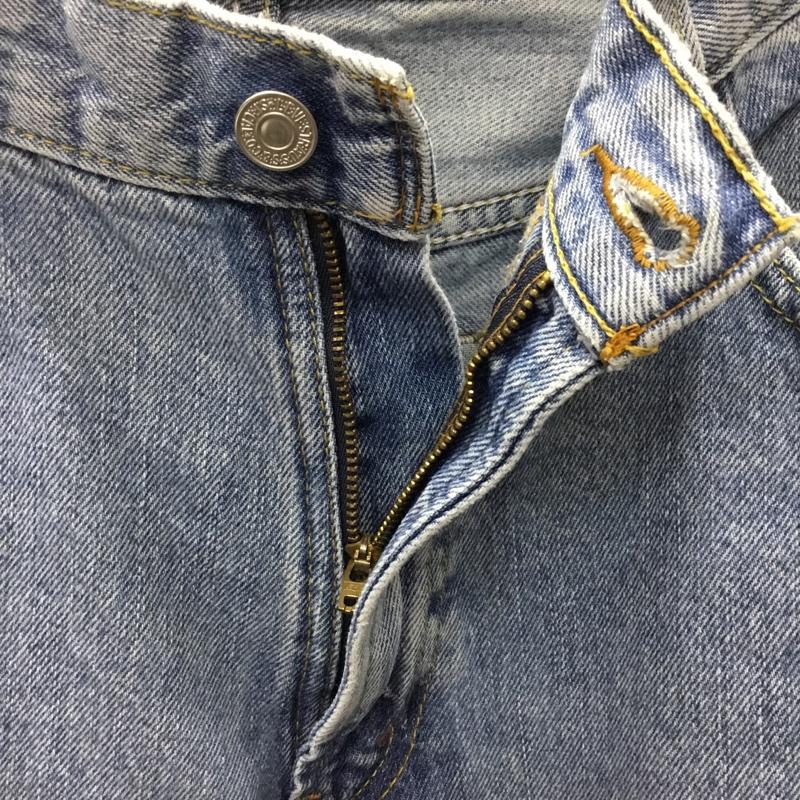 リーバイス Levi s パンツ デニム、ジーンズ 550 W34 L32 リラックスフィット 34インチ 無地 青 / ブルー /  メンズ USED 古着 中古 10111390