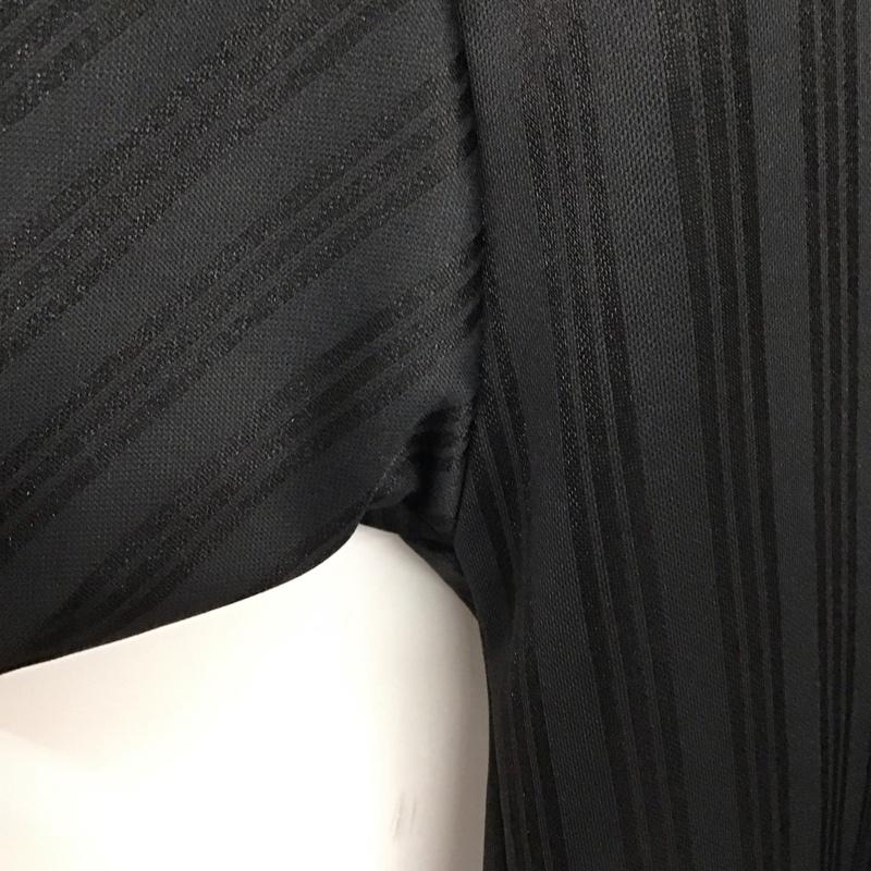 アディダス adidas Tシャツ 半袖 半袖カットソー プリントTシャツ クルーネックカットソー スポーツウェア ロゴ、文字 黒 / ブラック /  メンズ USED 古着 中古 10140131