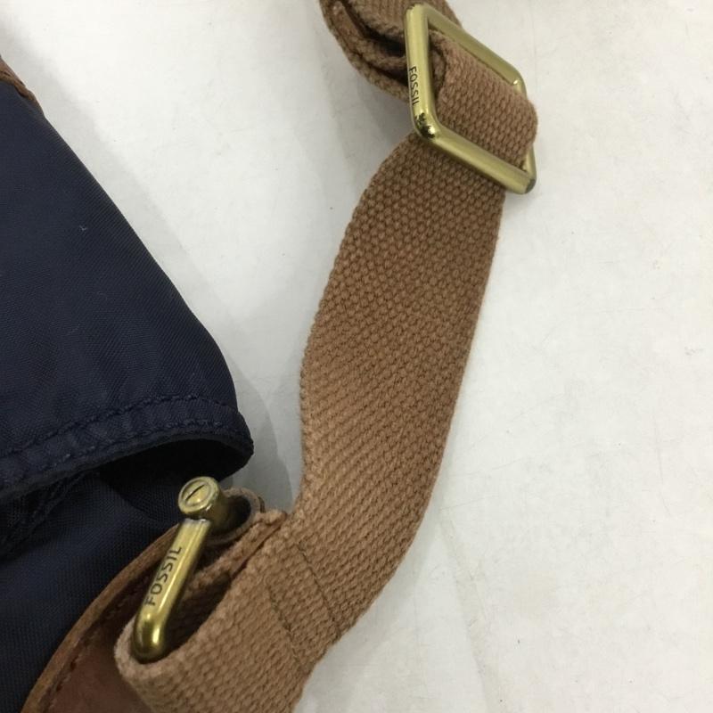 フォッシル FOSSIL ショルダーバッグ ショルダーバッグ ロゴ、文字 紺 / ネイビー / X 茶 / ブラウン /  メンズ USED 古着 中古 10142186
