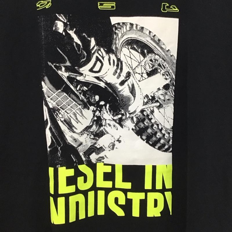 ディーゼル DIESEL Tシャツ 半袖 半袖カットソー プリントTシャツ クルーネックカットソー S プリント 黒 / ブラック /  メンズ USED 古着 中古 10140711