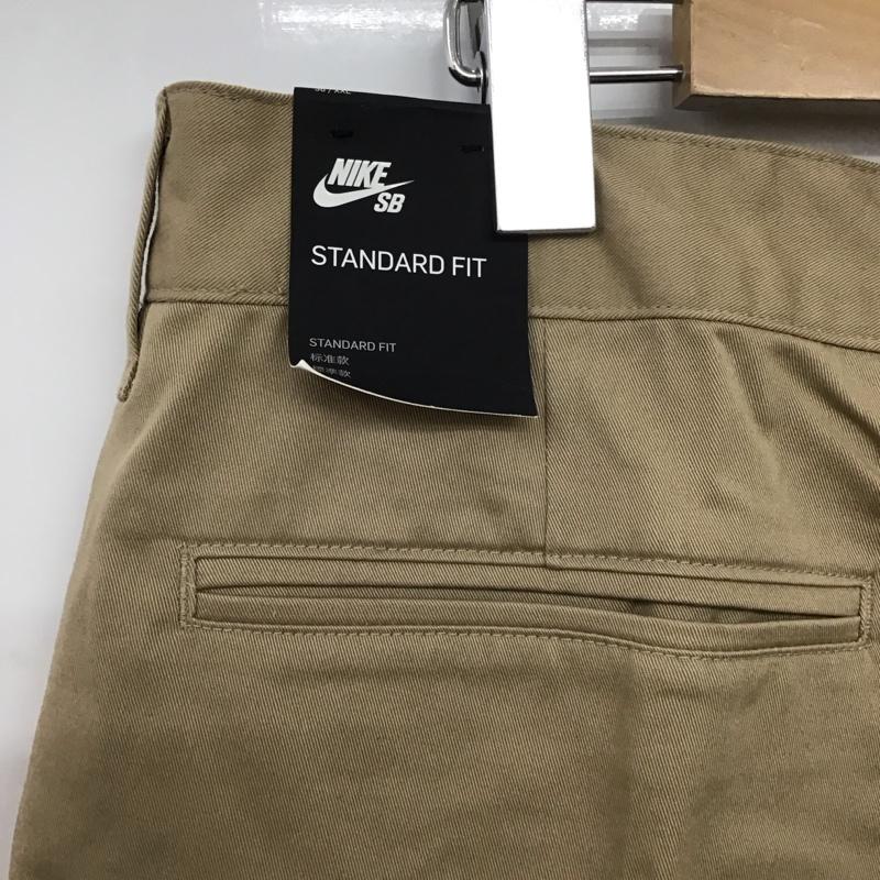 ナイキエスビー NIKE SB パンツ ショートパンツ ショートパンツ ハーフパンツ カジュアルパンツ XXL ロゴ、文字 ベージュ / ベージュ /  メンズ USED 古着 中古 10149714