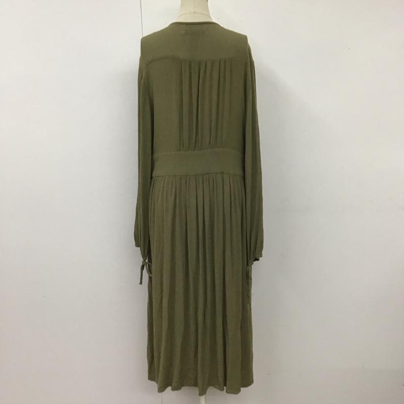 アズールバイマウジー AZUL BY MOUSSY ワンピース ロングスカート 250ASS30-A001 レーヨン楊柳ワンピガウン M 無地 カーキ / カーキ /  レディース USED 古着 中古 10116776