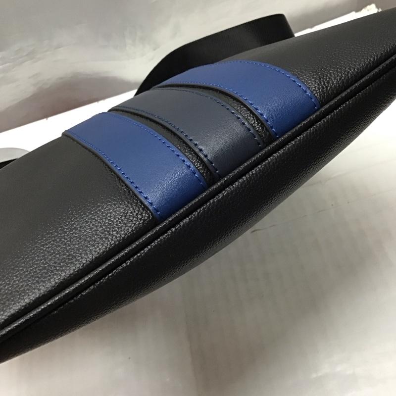 コーチ COACH ショルダーバッグ ショルダーバッグ F23216 ストライプ ロゴ、文字 紺 / ネイビー /  メンズ USED 古着 中古 10120575