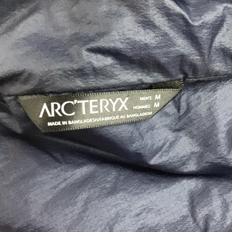 アークテリクス ARC TERYX ジャケット、上着 ジャンパー、ブルゾン AtomHoody ジップアップパーカージャケット アウター ダウンジャケット M ロゴ、文字 紺 / ネイビー /  メンズ USED 古着 中古 10119489