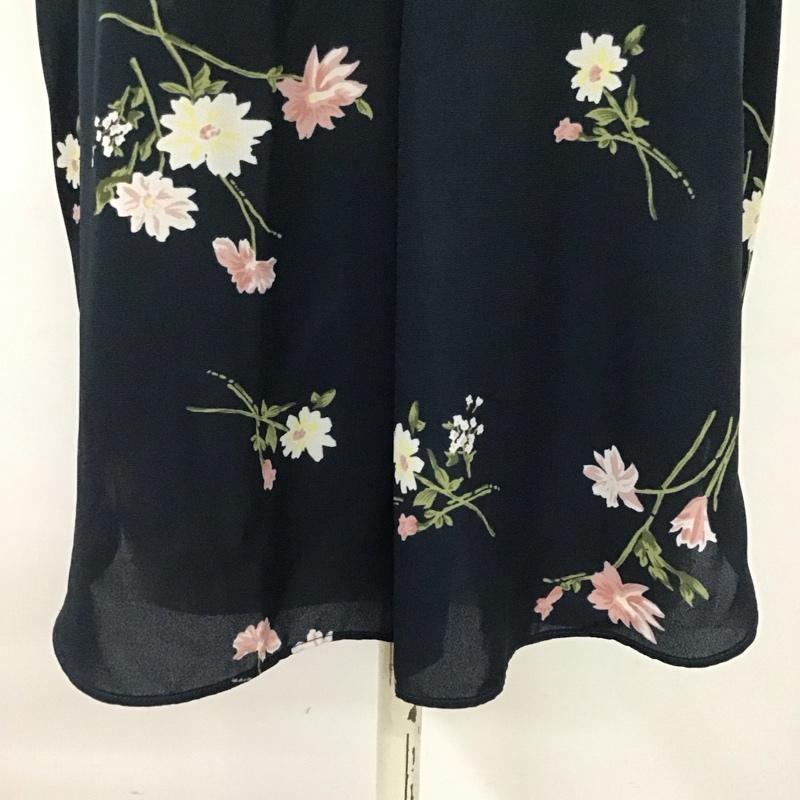 ビス ViS カットソー 半袖 BVH-1863-A フレンチスリーブ飛び花柄ノーカラーブラウス スキッパー M 花柄 紺 / ネイビー /  レディース USED 古着 中古 10116199
