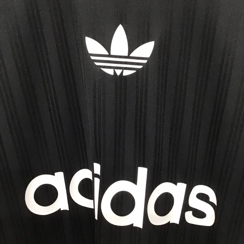 アディダス adidas Tシャツ 半袖 半袖カットソー プリントTシャツ クルーネックカットソー スポーツウェア ロゴ、文字 黒 / ブラック /  メンズ USED 古着 中古 10140131