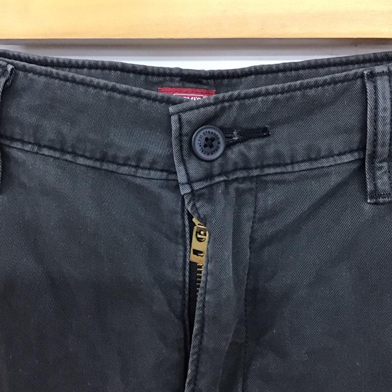 リーバイス Levi s パンツ ショートパンツ ショートパンツ ハーフパンツ カジュアルパンツ デニムパンツ 30インチ 無地 黒 / ブラック /  メンズ USED 古着 中古 10135718
