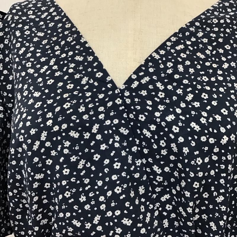 フィフス fifth ワンピース ロングスカート ES23S8725 小花柄カシュクールロングワンピース 半袖 タグ付き M 花柄 青 / ブルー /  レディース USED 古着 中古 10114979