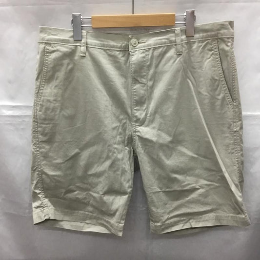 リーバイス Levi s パンツ ショートパンツ 36インチ 無地 ベージュ / ベージュ /  メンズ USED 古着 中古 10108778