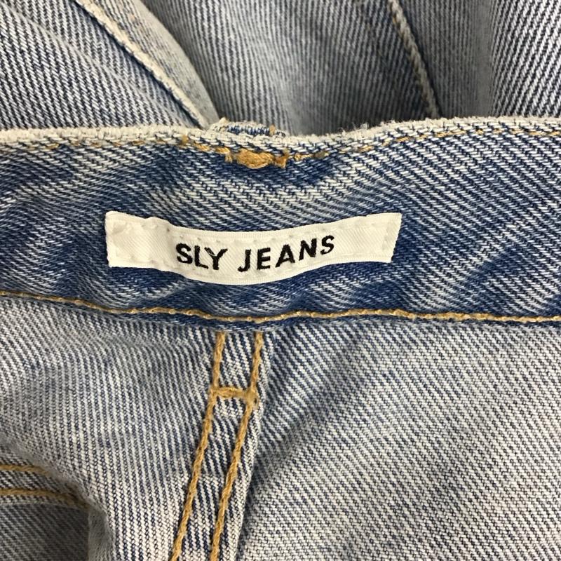 スライ SLY パンツ デニム、ジーンズ 030EAA11-3740 ワイドストレート ALEX HW WIDE-C 1 無地 水色 / ライトブルー /  レディース USED 古着 中古 10120145