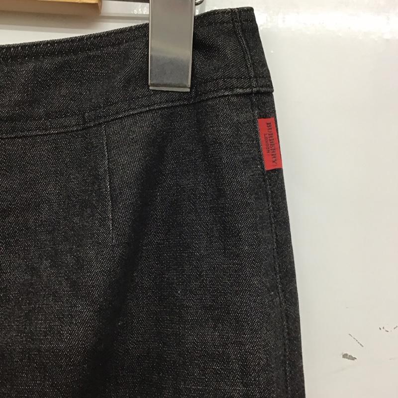 バーバリー BURBERRY スカート ひざ丈スカート 40 無地 黒 / ブラック /  レディース USED 古着 中古 10145021