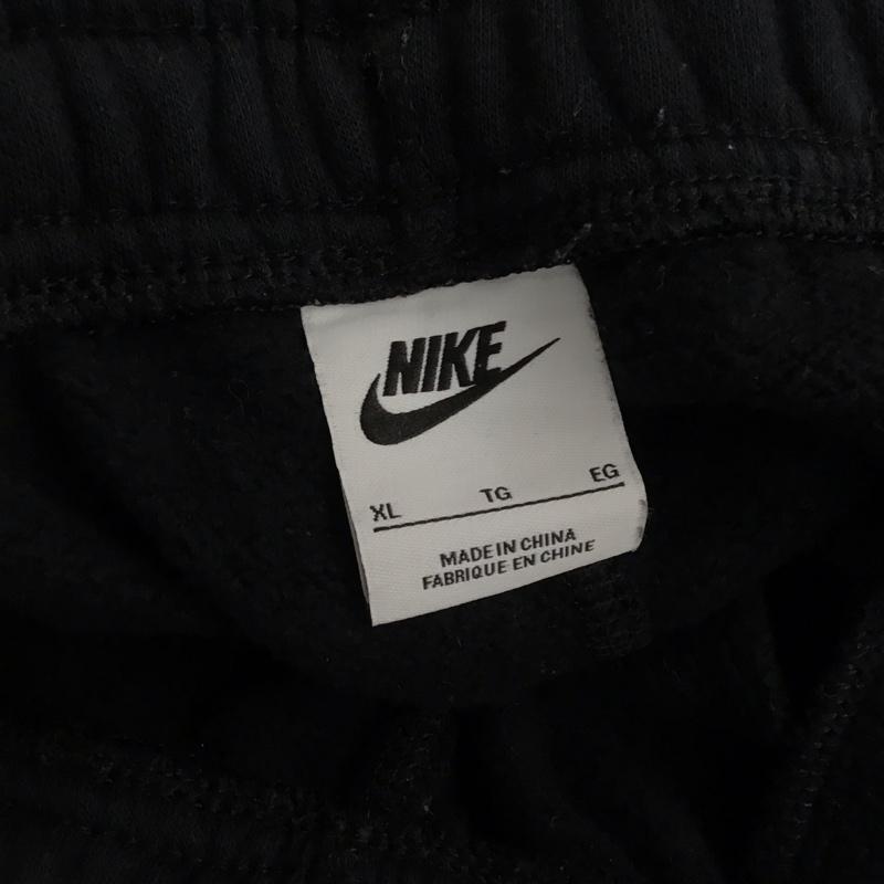 ナイキ NIKE パンツ ワークパンツ、ペインターパンツ fz0882-010 クラブカフジョガーパンツ スウェットパンツ XL ロゴ、文字 黒 / ブラック /  メンズ USED 古着 中古 10150698